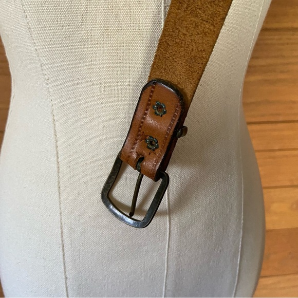 Vintage star tooled leather belt - Picture 5 of 5